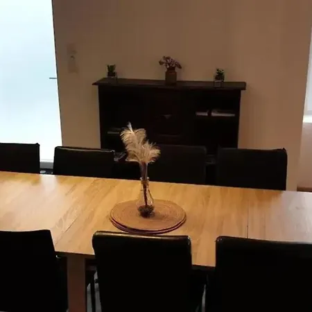Maison Spacieuse Avec Jardin A Ferienhaus *